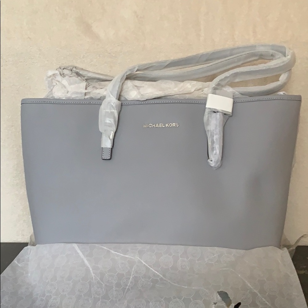 BRAND NEW MICHAEL KORS TOTE